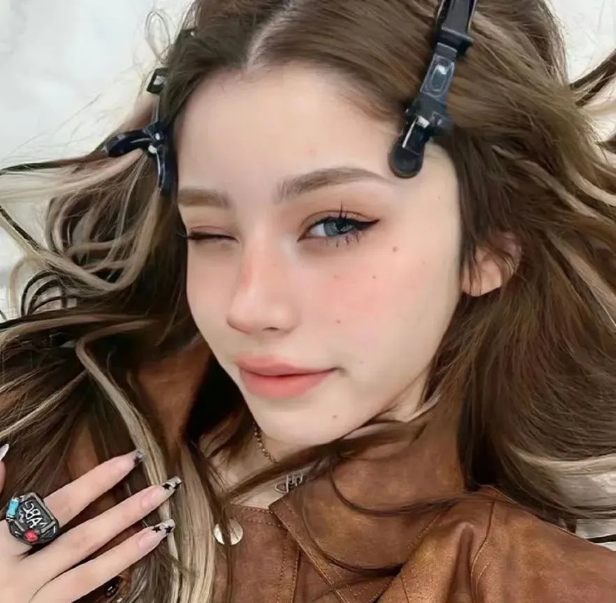 畸人艳迹